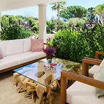 Sant Efis Hotel