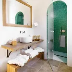Sant Efis Hotel