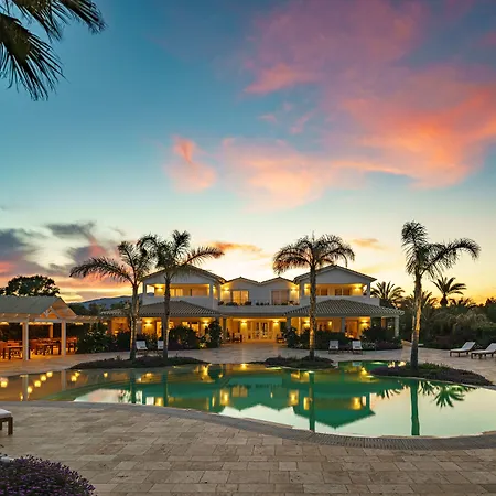 Sant Efis 4* פולה