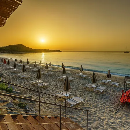 Sant Efis 4* פולה