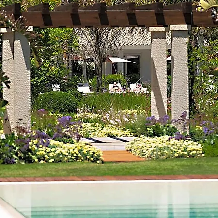Sant Efis Hotel